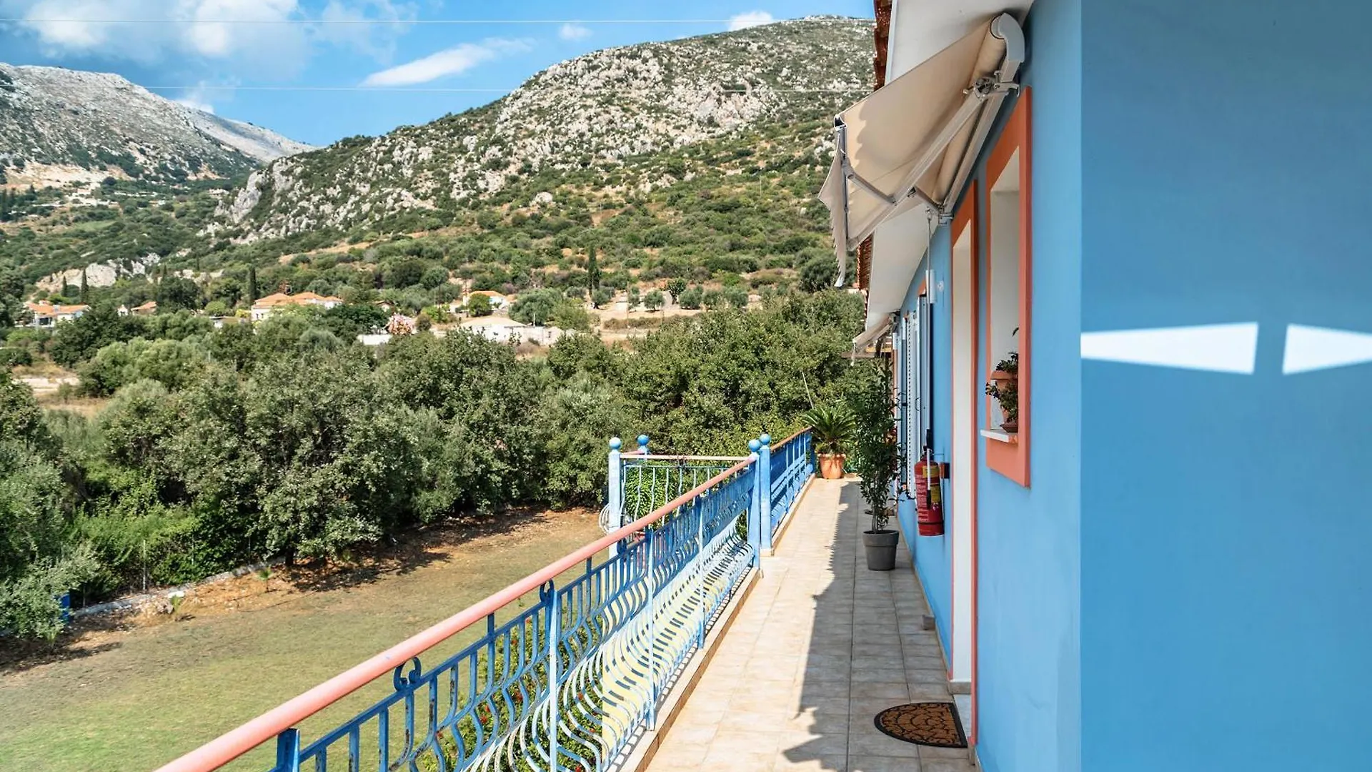 Efrosyni Apartment Markopoulo  Greece